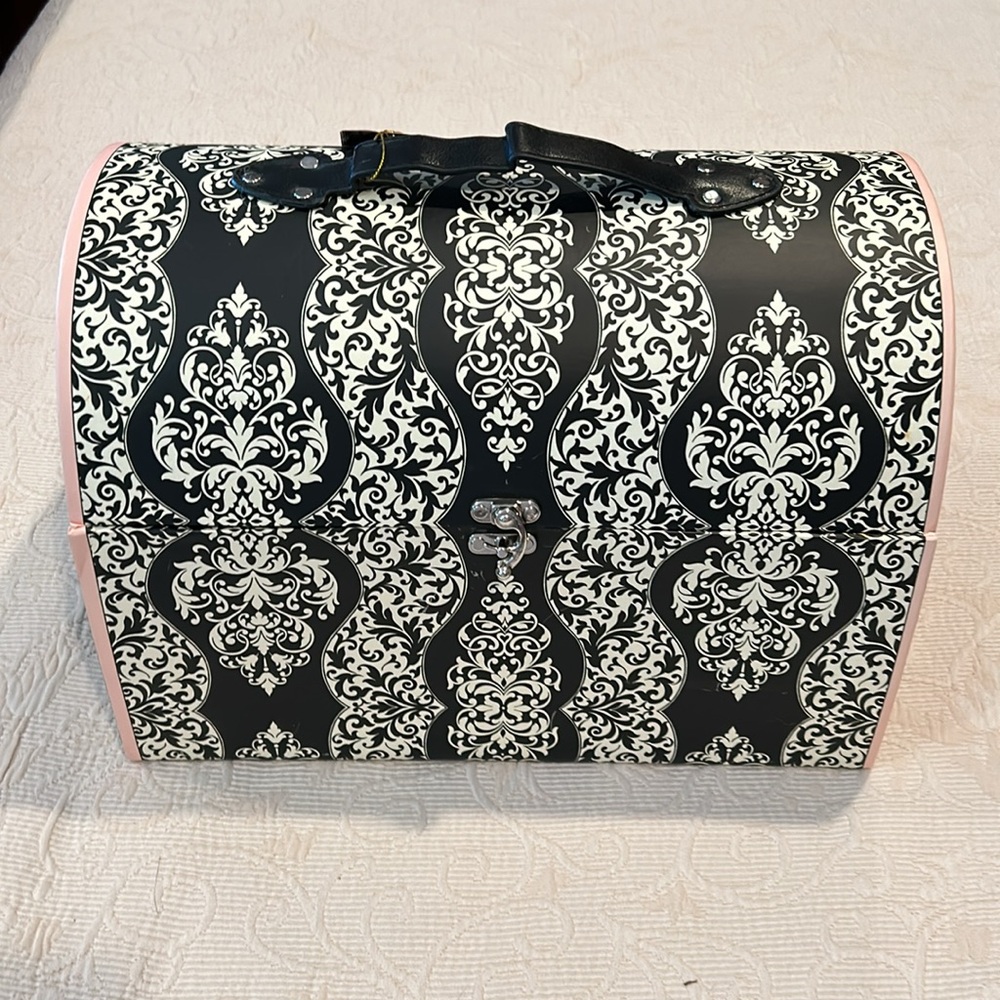 Raymond Waites Couture Box!!